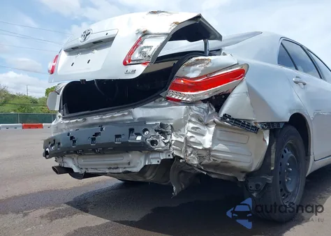 2011 Toyota Camry Le V6 z USA, uszkodzony, nr VIN 4T1BK3EK9BU132065